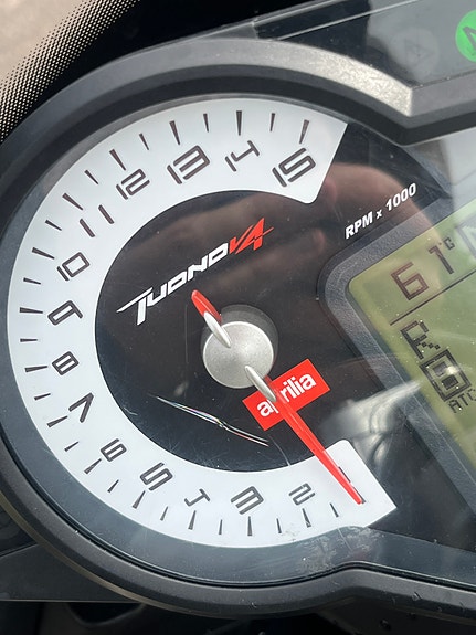 Aprilia Tuono V4R APRC 9 of 10