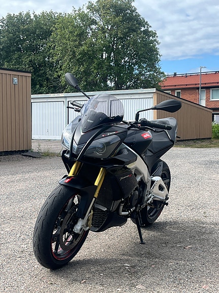 Aprilia Tuono V4R APRC 6 of 10