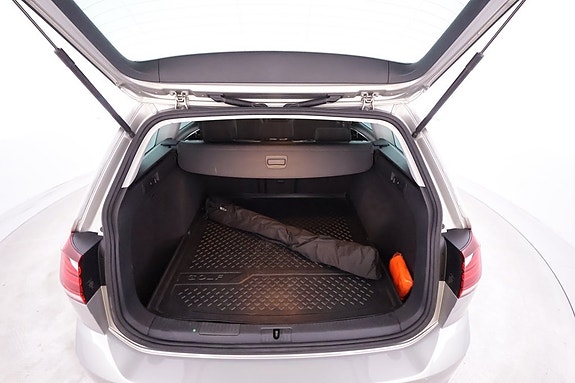 Volkswagen Golf I 11 of 17
