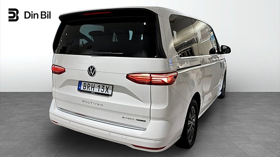 Volkswagen Multivan 5 of 5