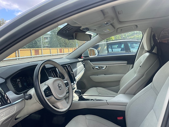 Volvo S90 6 of 9