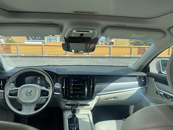 Volvo S90 7 of 9