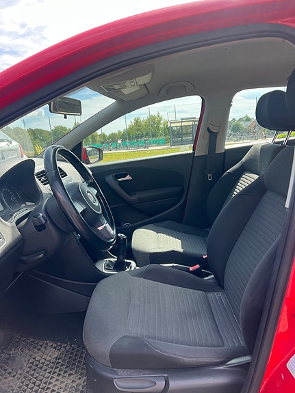 Volkswagen Polo 9 of 14