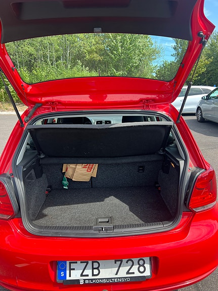 Volkswagen Polo 14 of 14