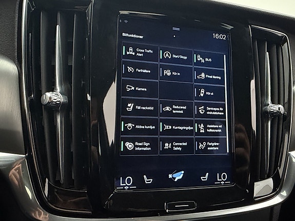 Volvo V90 23 of 30