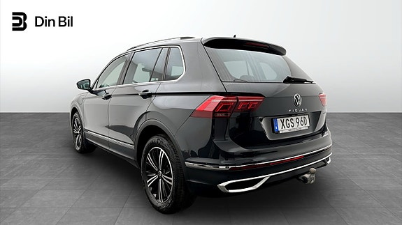 Volkswagen Tiguan 3 of 5