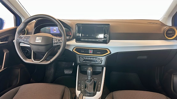 Seat Arona 10 of 13