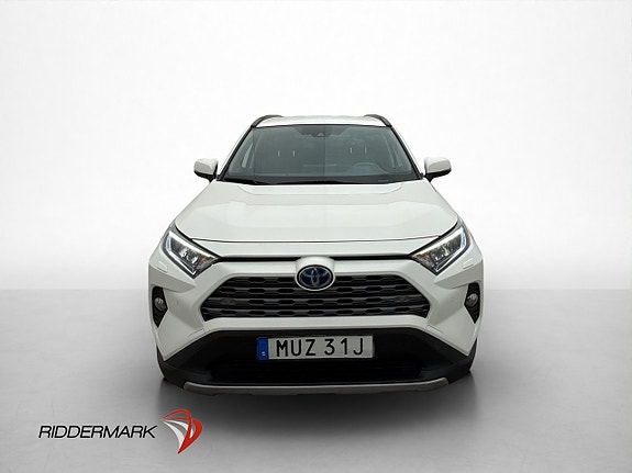Toyota RAV4 2 of 30