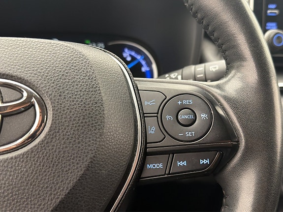 Toyota RAV4 16 of 30