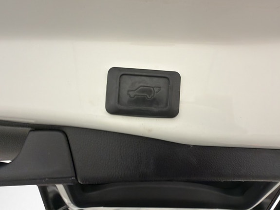 Toyota RAV4 29 of 30
