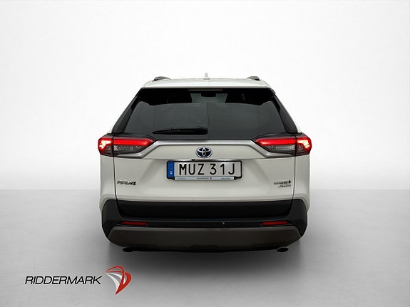Toyota RAV4 6 of 30
