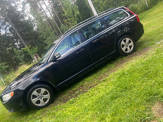 Volvo V70 15 of 16