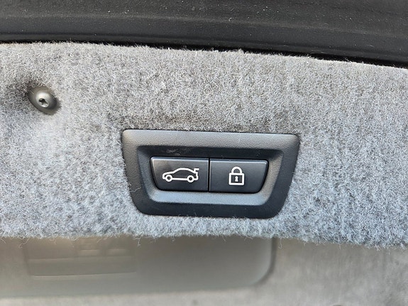 BMW 750Li 21 of 30