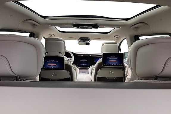 Mercedes-Benz EQS SUV 11 of 16
