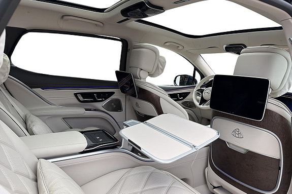 Mercedes-Benz EQS SUV 10 of 16