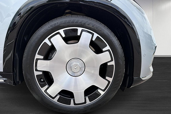 Mercedes-Benz EQS SUV 5 of 16