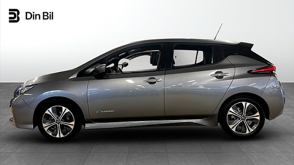 Nissan Leaf 2 of 5
