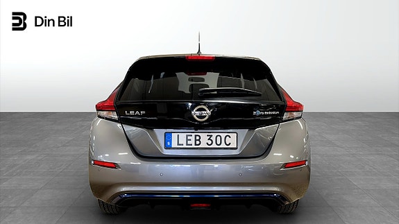 Nissan Leaf 5 of 5