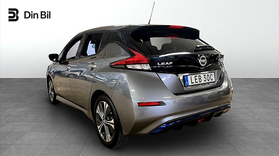 Nissan Leaf 3 of 5