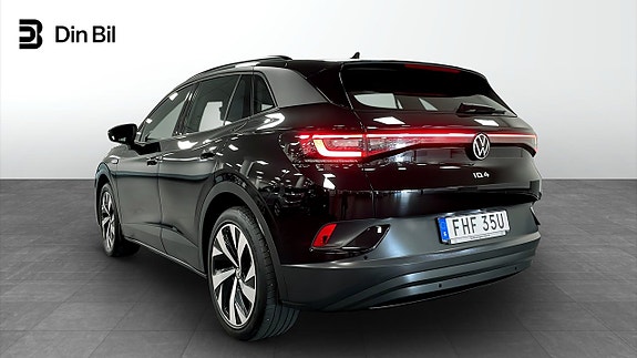 Volkswagen ID.4 3 of 5