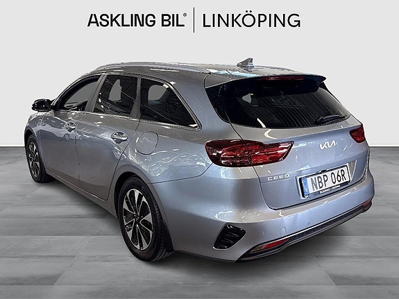 Kia Ceed 2 of 5
