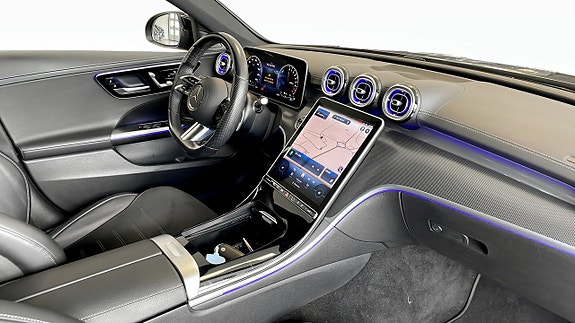 Mercedes-Benz C300 11 of 14