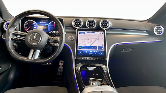 Mercedes-Benz C300 10 of 14