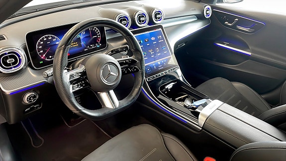 Mercedes-Benz C300 7 of 14