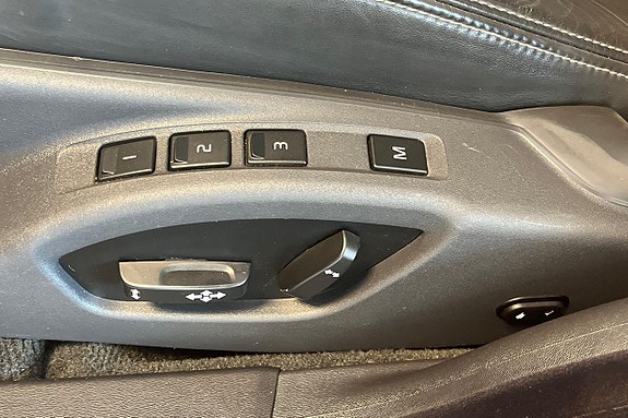 Volvo V70 23 of 30