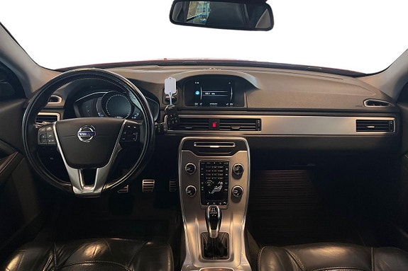 Volvo V70 13 of 30
