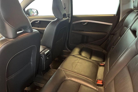 Volvo V70 26 of 30
