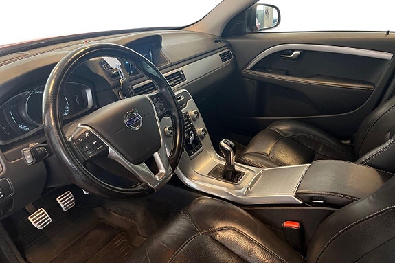 Volvo V70 12 of 30