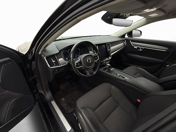 Volvo V90 9 of 30