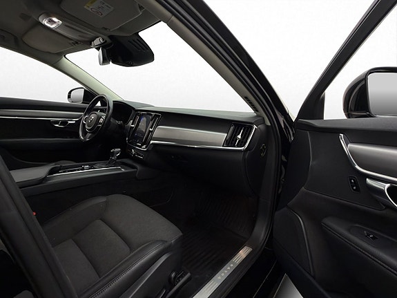 Volvo V90 24 of 30