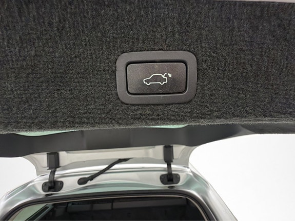 Volvo V70 11 of 30