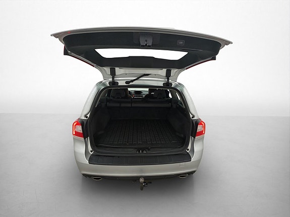 Volvo V70 10 of 30