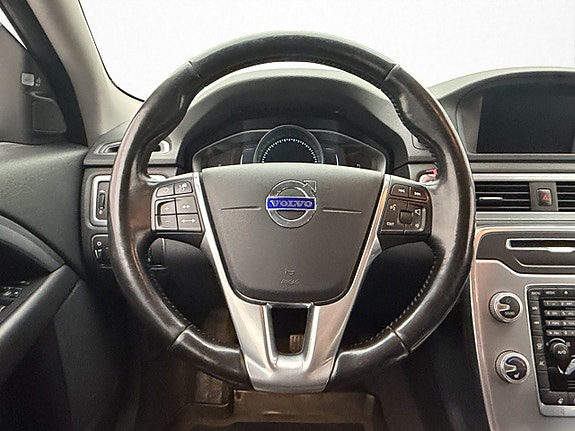 Volvo V70 15 of 30