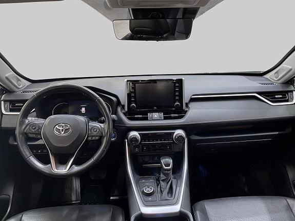 Toyota RAV4 12 of 23