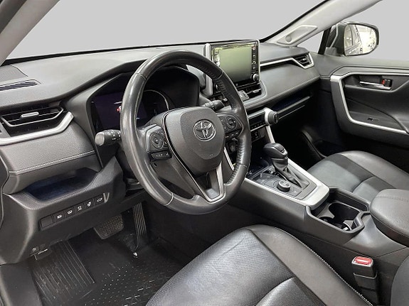 Toyota RAV4 14 of 23