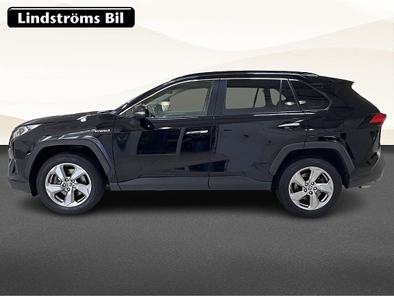 Toyota RAV4 6 of 23