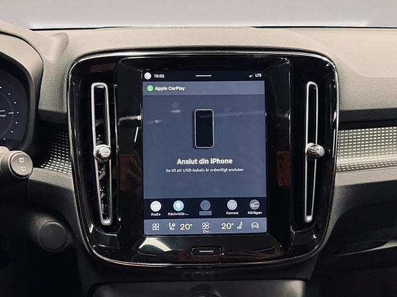 Volvo XC40 27 of 30