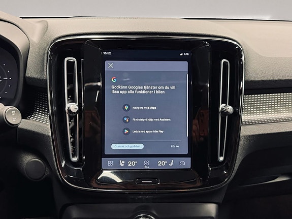 Volvo XC40 24 of 30