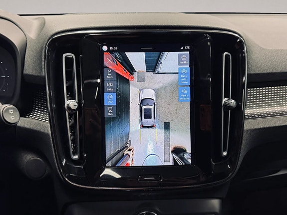 Volvo XC40 26 of 30