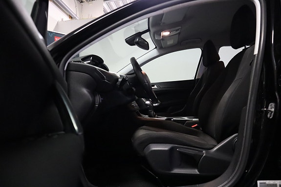 Peugeot 308 SW 9 of 19