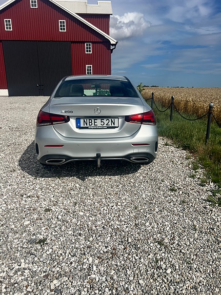 Mercedes-Benz A200 4 of 5