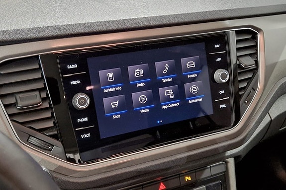 Volkswagen T-Roc 9 of 14