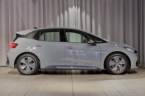 Cupra Born 4 of 5