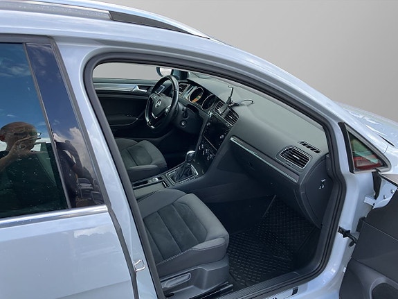 Volkswagen Golf Alltrack 7 of 10