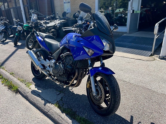 Honda CBF600SA 0.6 2 of 4