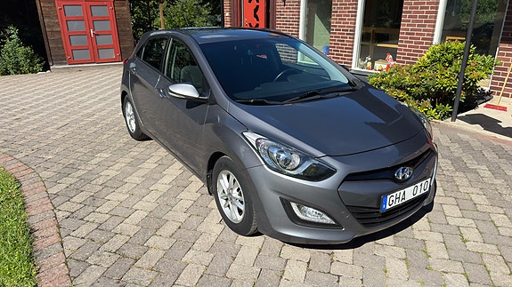 Hyundai i30 4 of 5
